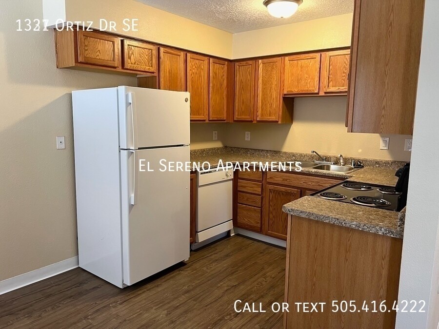 1327 Ortiz Dr SE in Albuquerque, NM - Building Photo