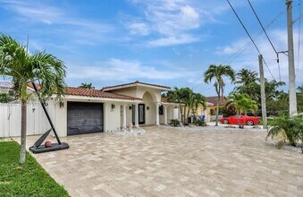 2321 SE 15th St in Pompano Beach, FL - Building Photo - Building Photo