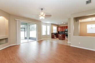 18401 Dajana Ave in Land O Lakes, FL - Building Photo - Building Photo