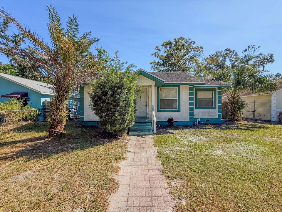 1844 27th St S in St. Petersburg, FL - Building Photo
