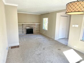 5612 SE Liebe St in Portland, OR - Building Photo - Building Photo