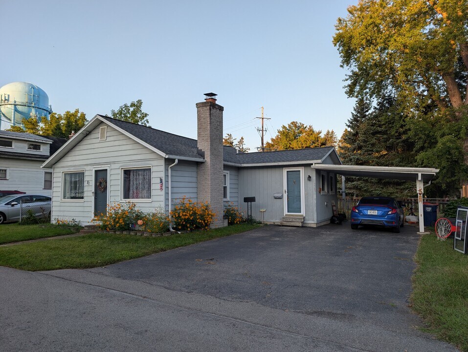 81 Cecelia Terrace in Irondequoit, NY - Building Photo