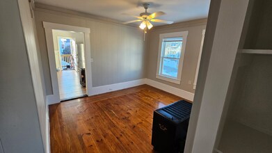 244 Notre Dame Ave, Unit 3 in Manchester, NH - Foto de edificio - Building Photo