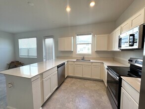 336 Nine Iron Dr in Davenport, FL - Building Photo - Building Photo