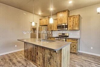 11612 NE 122nd Pl in Vancouver, WA - Building Photo - Building Photo