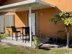 12500 SW 43rd St in Miami, FL - Building Photo - Building Photo