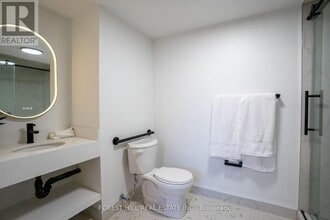 42 Chatfield Dr in Toronto, ON - Building Photo - Building Photo