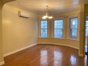 13 Baldwin Ave in Jersey City, NJ - Building Photo - Building Photo