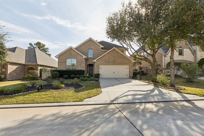 property at 11 Vershire Cir