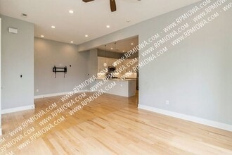 105 E Center St in Des Moines, IA - Building Photo - Building Photo