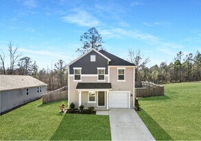 28 York Ct in Spring Lake, NC - Building Photo