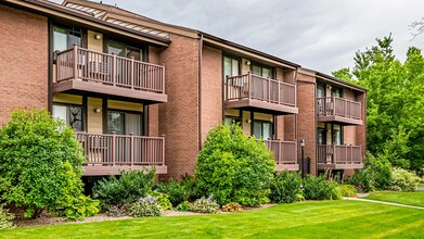 Garden Apartments in Salt Lake City, UT - Building Photo - Building Photo