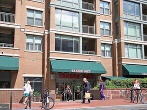 2555 Pennsylvania Ave NW, Unit 406 in Washington, DC - Building Photo - Building Photo