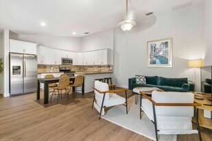 1120 Hyacinth Pl in Wellington, FL - Building Photo