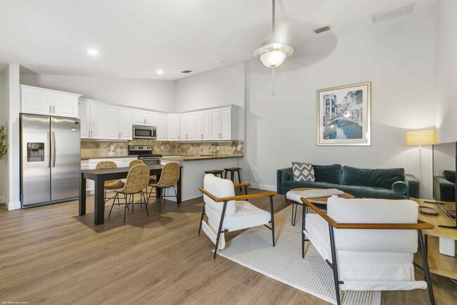 property at 1120 Hyacinth Pl