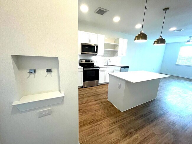 1101 Abbeyglen Castle Dr in Pflugerville, TX - Building Photo - Building Photo