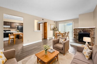 Wildewood Commons in Ralston, NE - Building Photo - Building Photo