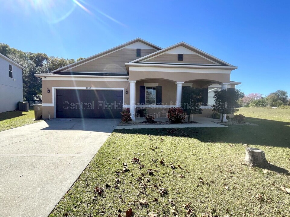 4032 Meadowlark Dr in Kissimmee, FL - Building Photo