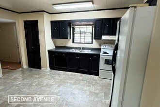 1701 5th Way NW in Center Point, AL - Foto de edificio - Building Photo