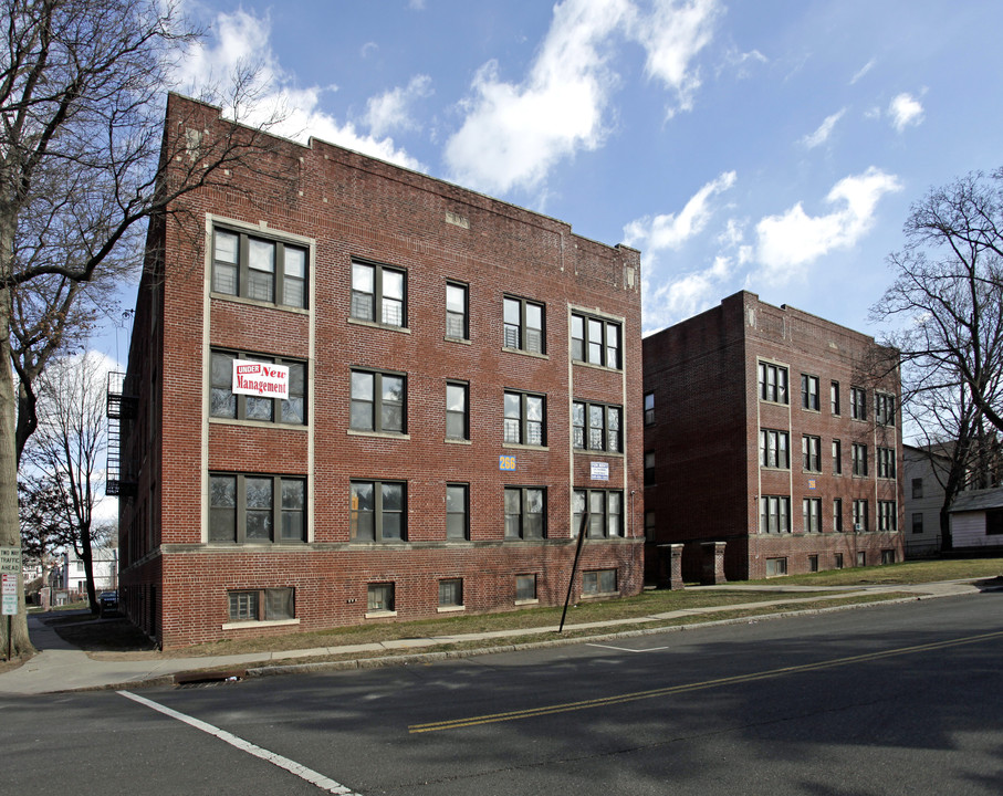 266 4th Ave in East Orange, NJ - Building Photo