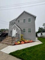75 Carleton Ave in Islip Terrace, NY - Building Photo
