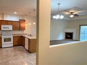 623 S Cherry Ln in Holmen, WI - Building Photo - Building Photo
