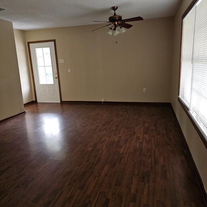 1603 W Main St in Schriever, LA - Building Photo