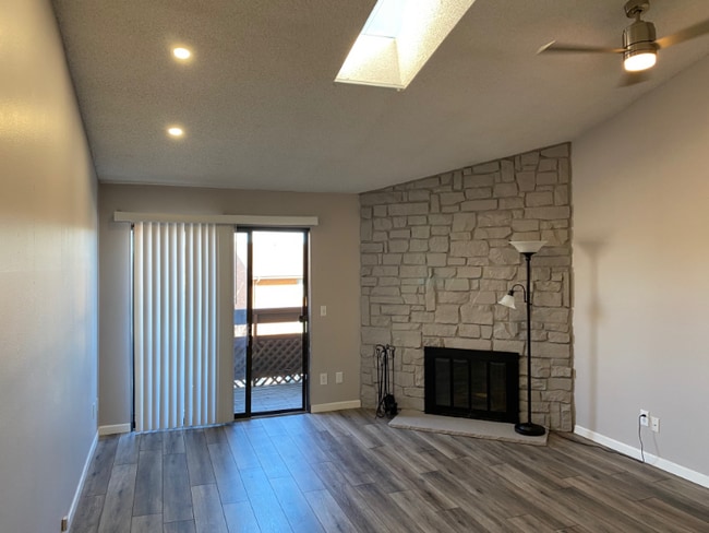 341 Wright St in Lakewood, CO - Building Photo - Building Photo