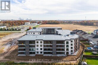 7549 Kalar Rd in Niagara Falls, ON - Building Photo - Building Photo