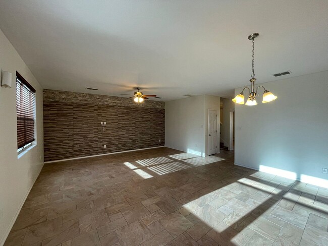 10508 Twilight Dr in Laredo, TX - Building Photo - Building Photo