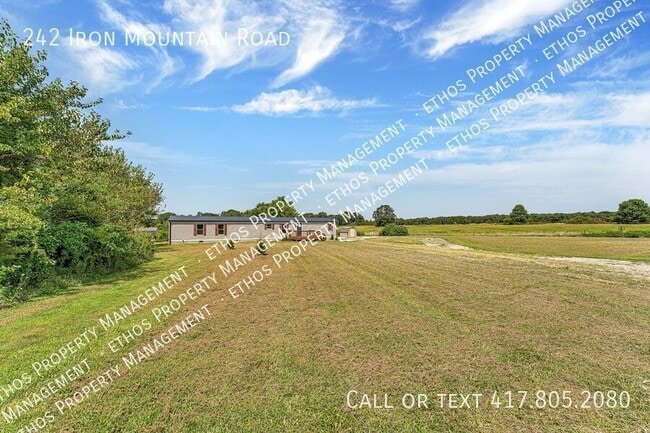 242 Iron Mountain Rd in Fordland, MO - Building Photo - Building Photo