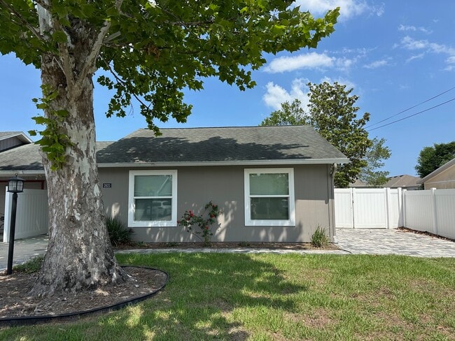 property at 2821 Nordman Ave