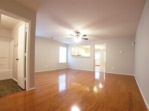 8138 Forest Glen Dr in Humble, TX - Building Photo - Building Photo