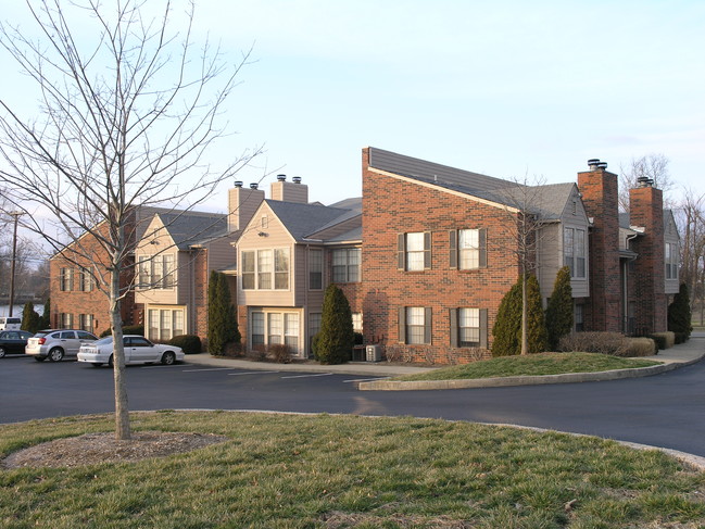 Lake Edge Condos in Lexington, KY - Building Photo - Building Photo