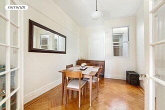 130 Berkeley Pl in Brooklyn, NY - Foto de edificio - Building Photo