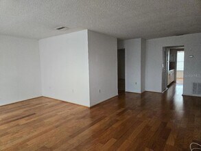 3128 59th St S, Unit 205 in Gulfport, FL - Building Photo - Building Photo