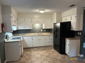 809 Michelle Dr in Copperas Cove, TX - Building Photo - Building Photo