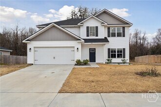 601 Meloney Dr in Hinesville, GA - Building Photo - Building Photo