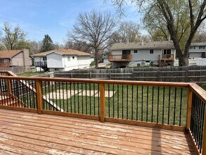 2237 N 142nd Cir in Omaha, NE - Building Photo - Building Photo