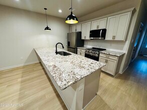 101 Foster Grove Drive in Youngsville, LA - Building Photo - Building Photo