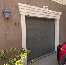 4602 SW 160th Ave in Miramar, FL - Building Photo - Building Photo