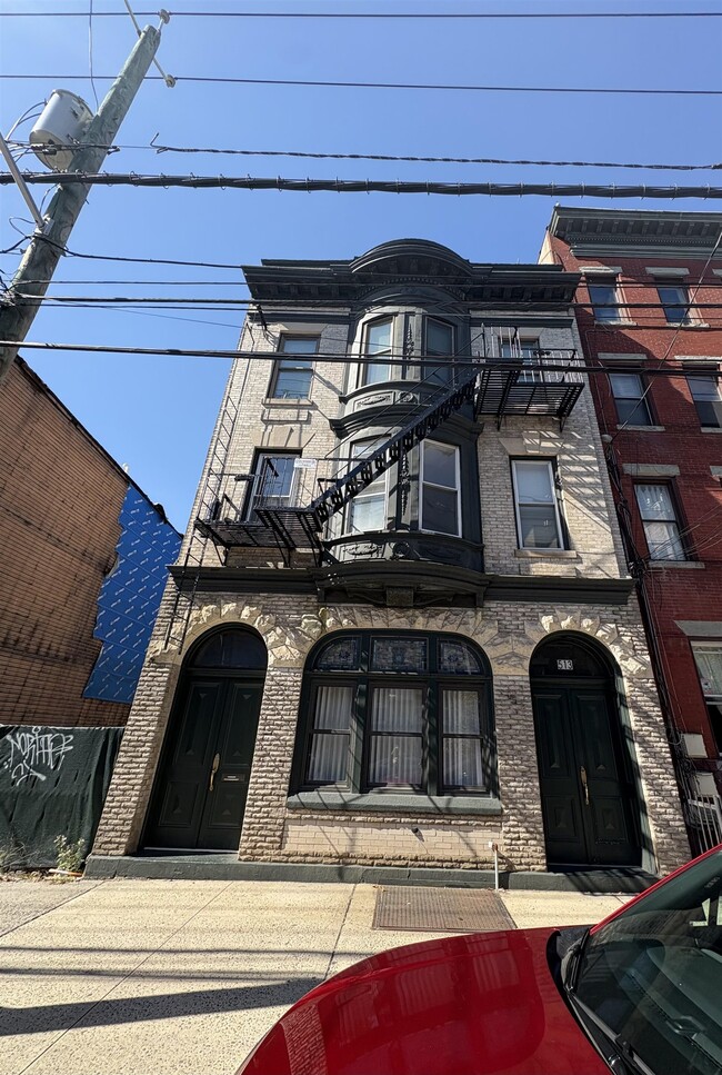 property at 513 Palisade Ave