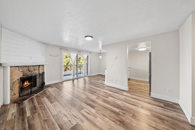 property at 2531 S 248th St