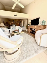 301 Ocean Bluffs Blvd in Jupiter, FL - Building Photo - Building Photo