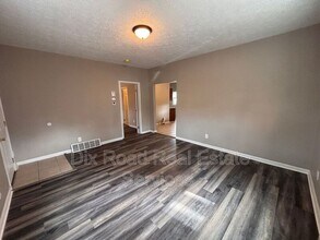 104 Moore St in Middletown, OH - Building Photo - Building Photo