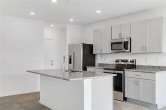 5682 Nispero Wy in Kissimmee, FL - Building Photo - Building Photo