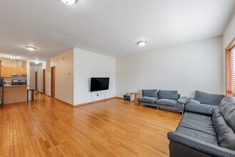 2549 S Hillock Ave in Chicago, IL - Building Photo - Building Photo