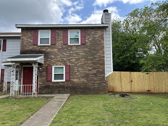 342 Oakland Rd