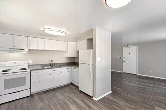 South Majestic in Lakewood, CO - Foto de edificio - Building Photo