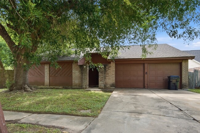 3611 Macon Pl Ct